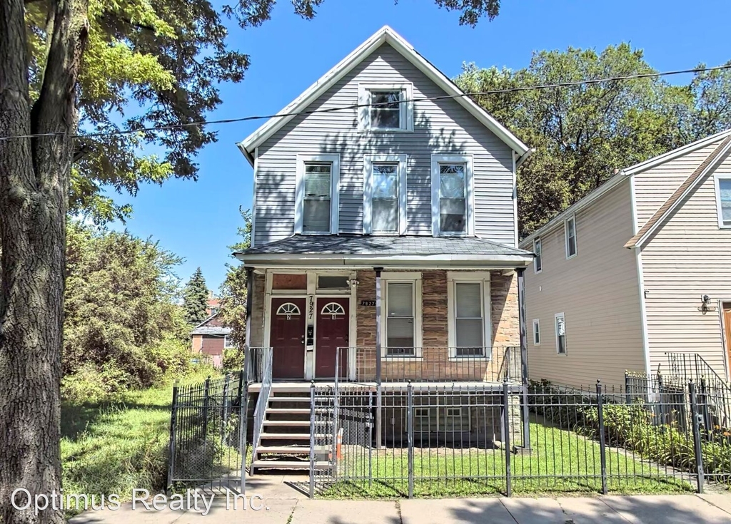 7927 S Parnell - Photo 1