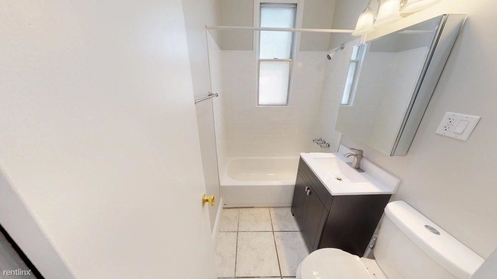 1531 W Nelson St - Photo 3