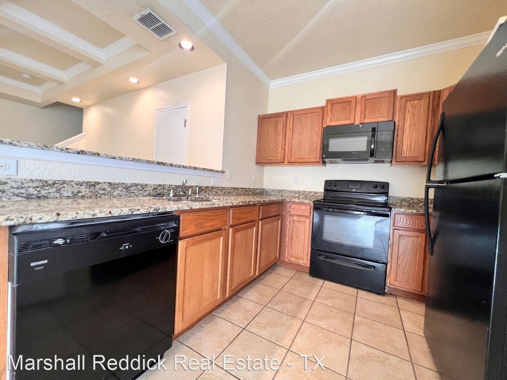 5020 5026 Stowers Blvd - Photo 2