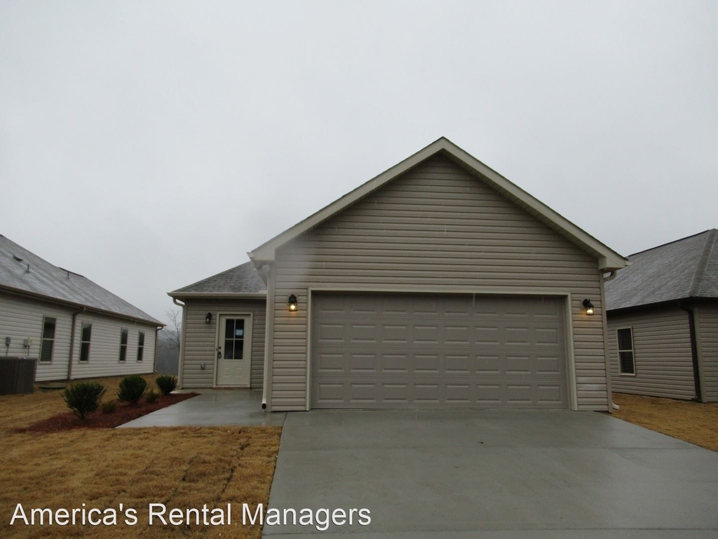 135 Deer Creek Drive - Photo 0