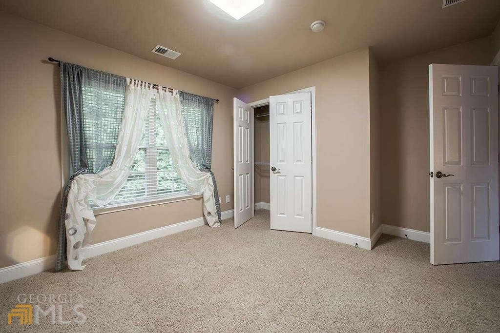 3399 Rosecliff Terrace - Photo 21