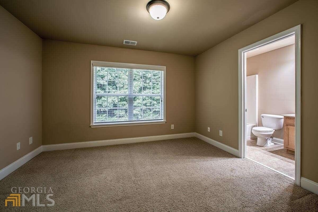 3399 Rosecliff Terrace - Photo 19