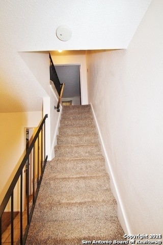 6842 Crown Ridge - Photo 5