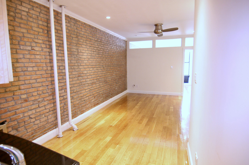 277 East 10th Street - Photo 2