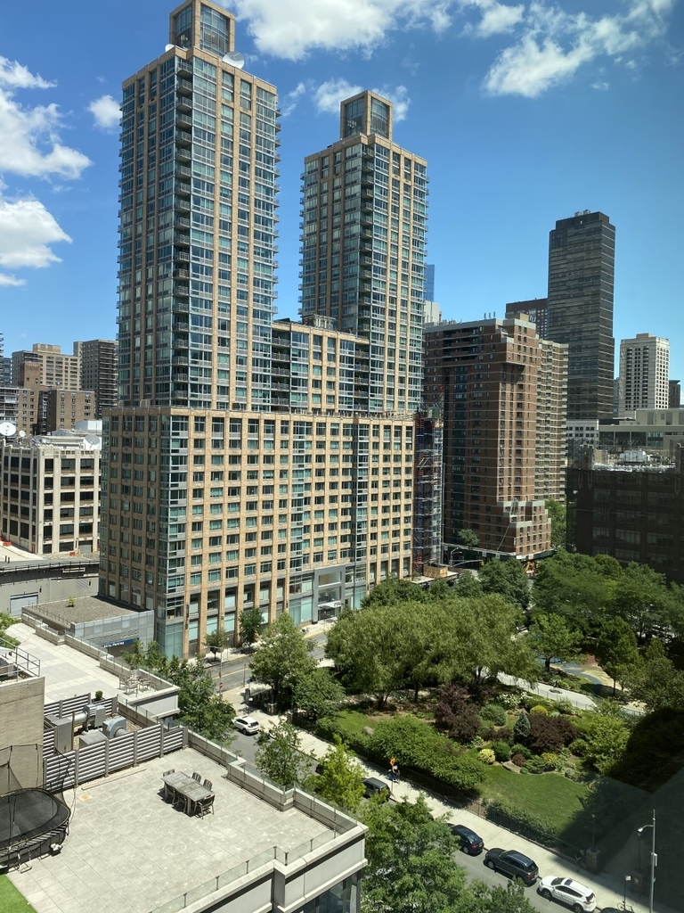 400 West 63rd Street - Photo 14