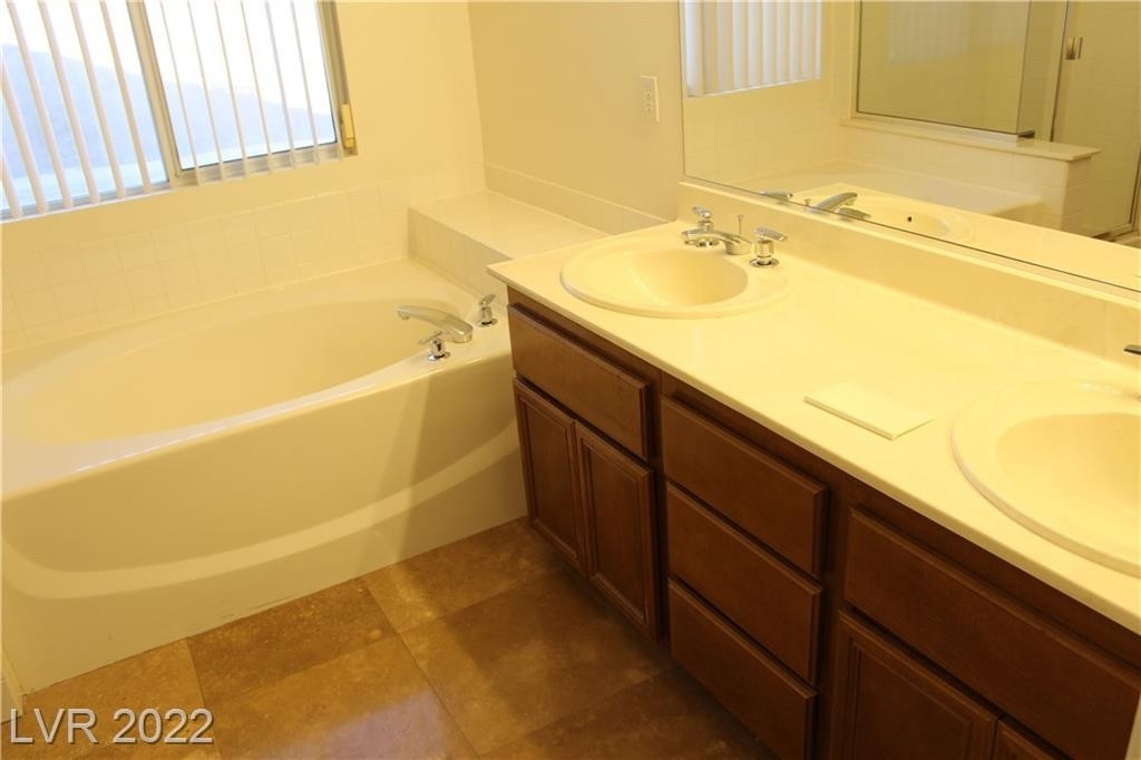 4728 Bell Canyon Court - Photo 21