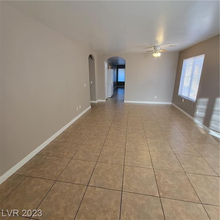 2601 Amber Crest Street - Photo 3