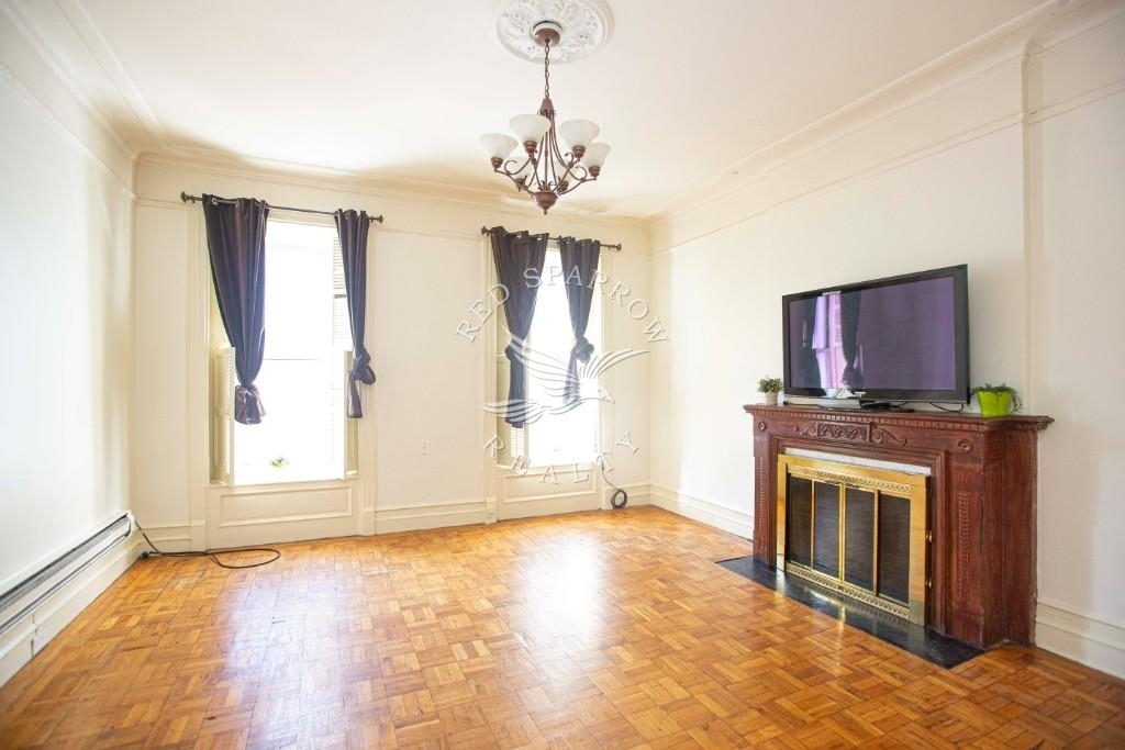 1133 Lexington Avenue - Photo 1