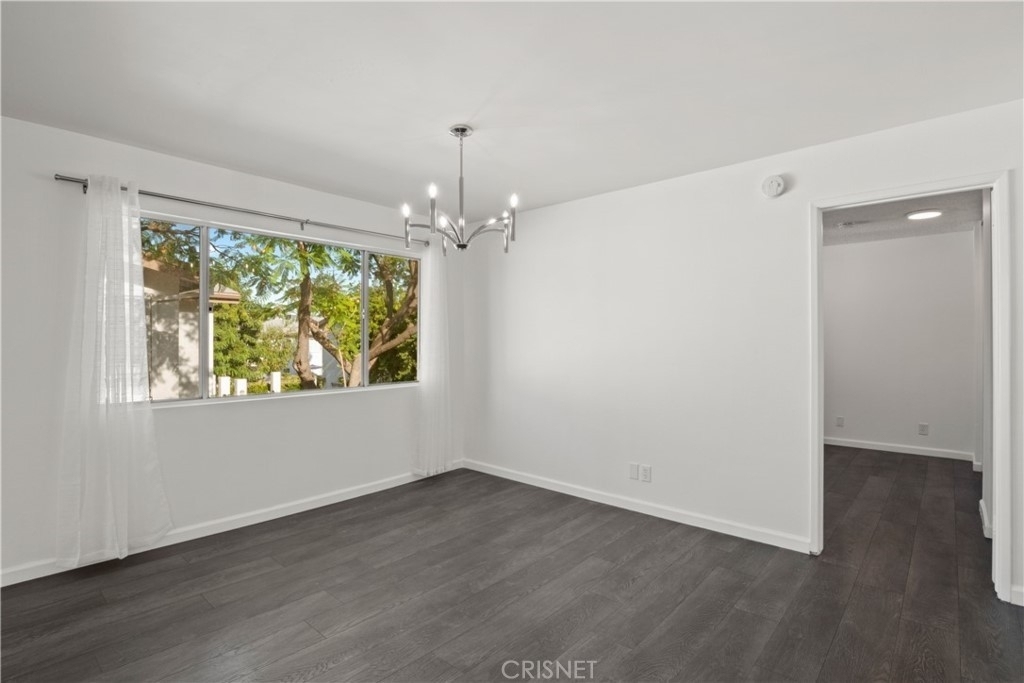 18619 Collins Street - Photo 23