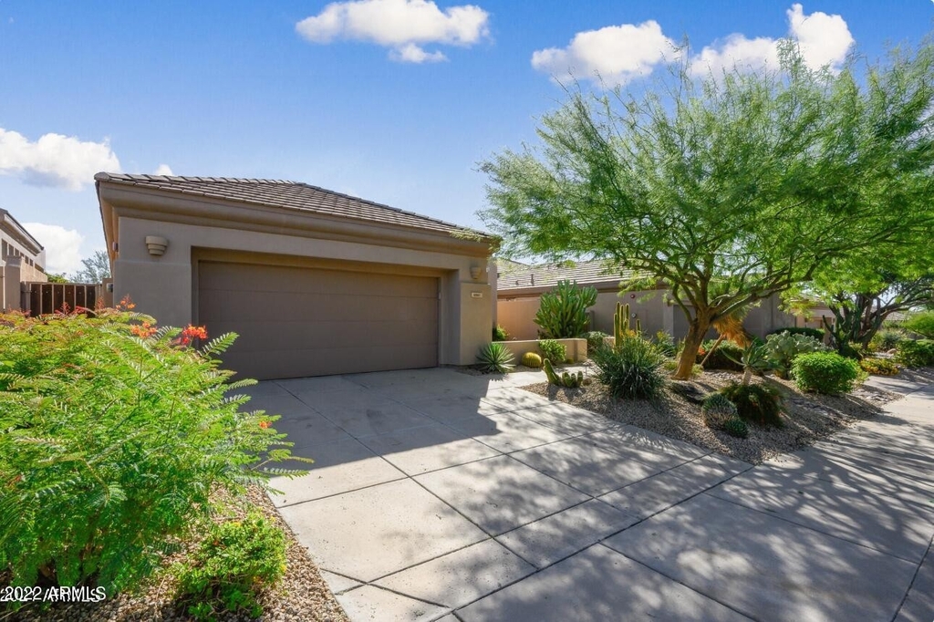 6561 E Shooting Star Way - Photo 0