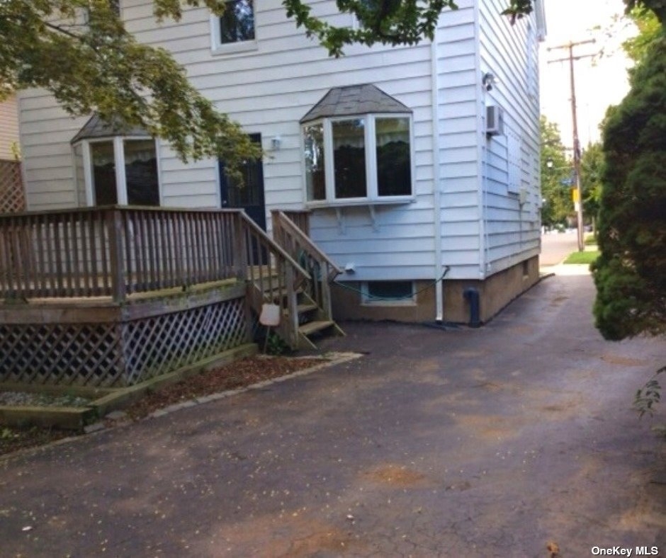 215 Stratford Avenue - Photo 11