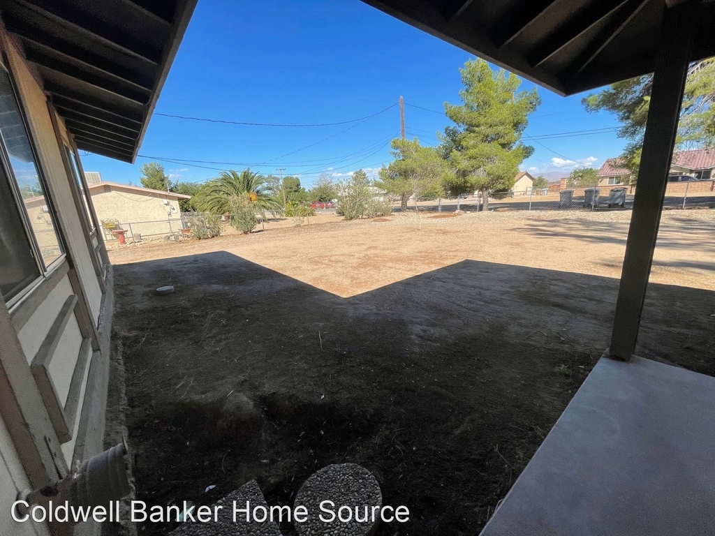 10246 Arroyo Ave. - Photo 23