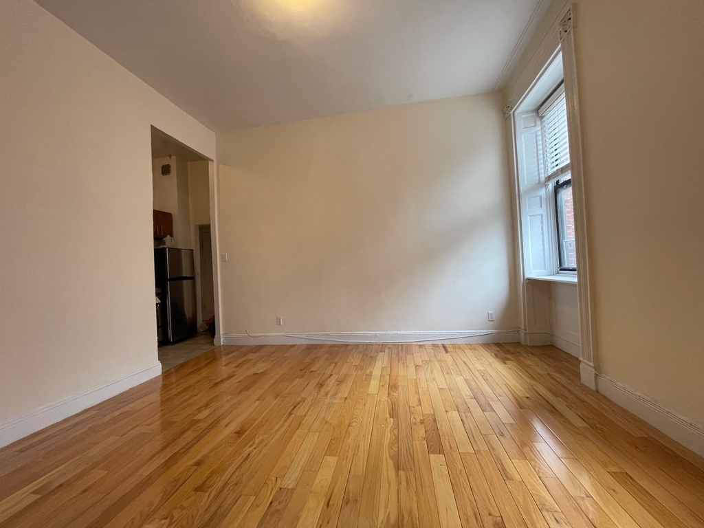 139 Joralemon Street - Photo 3