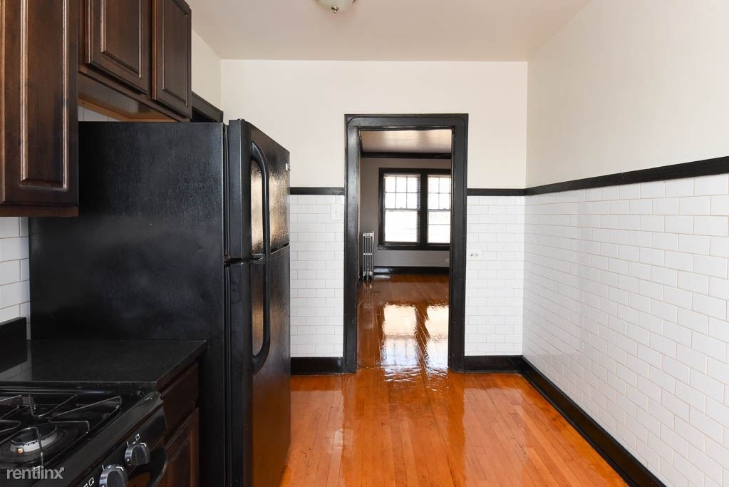 4645.5 N. Elston, Unit 3w - Photo 4