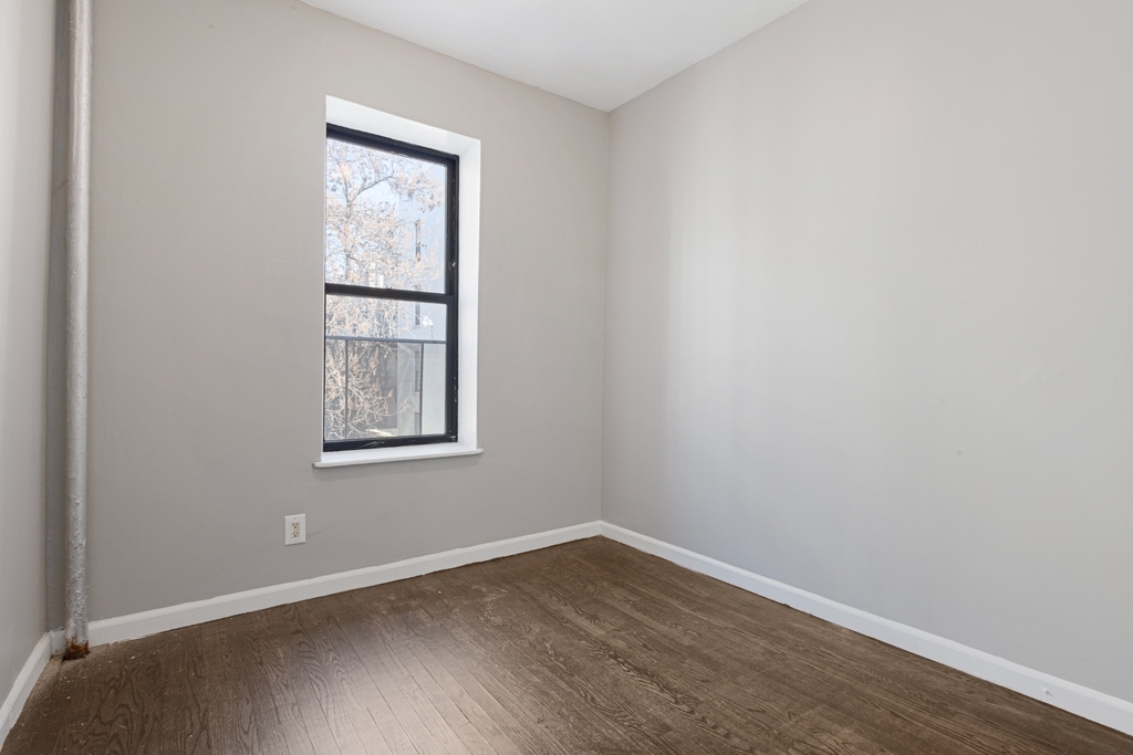 304 West 151st Street - Photo 8