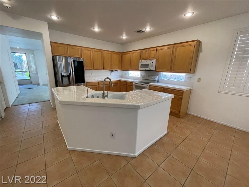 2559 Williamsburg Street - Photo 10