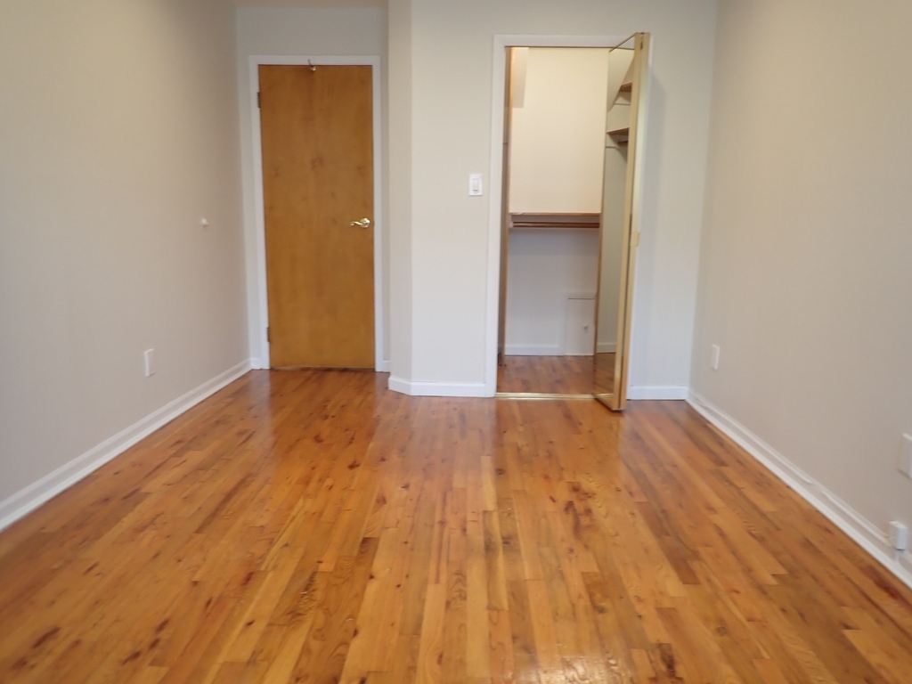 243 92nd Street - Photo 4