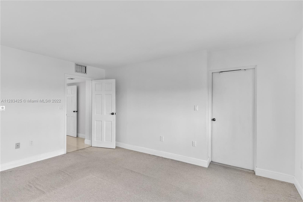 2333 Brickell Ave. - Photo 14