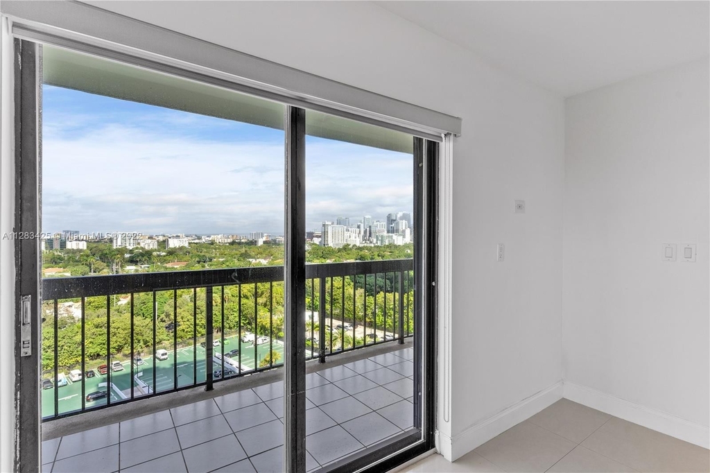 2333 Brickell Ave. - Photo 8