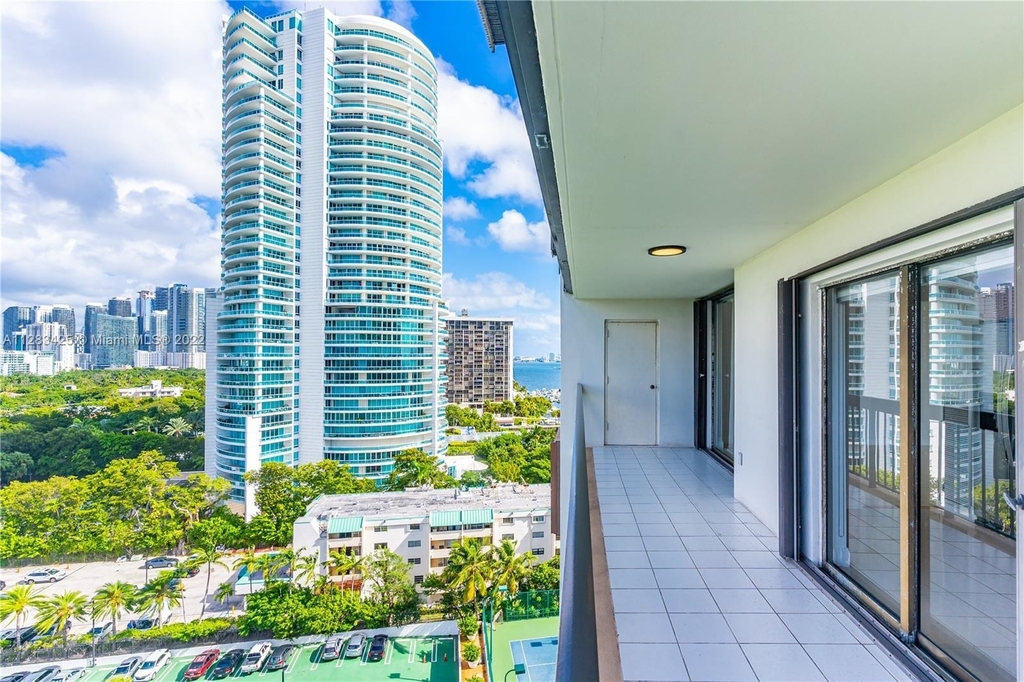 2333 Brickell Ave. - Photo 26