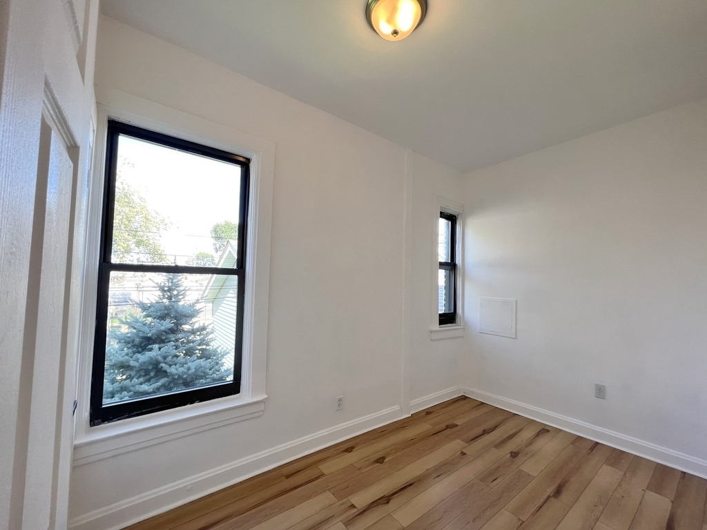 1451 N Monticello Avenue - Photo 12