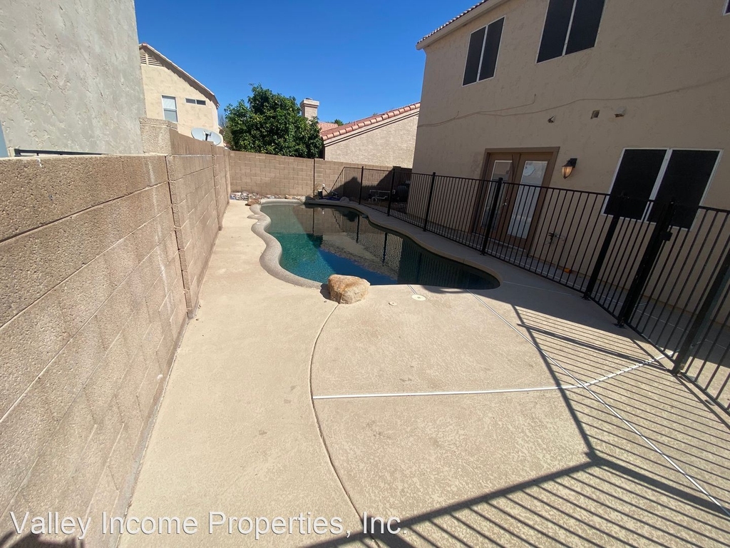 1126 S Tiago Dr - Photo 18