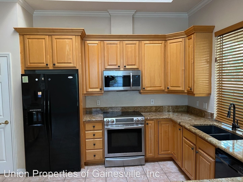 10157 Sw 48th Place - Photo 3