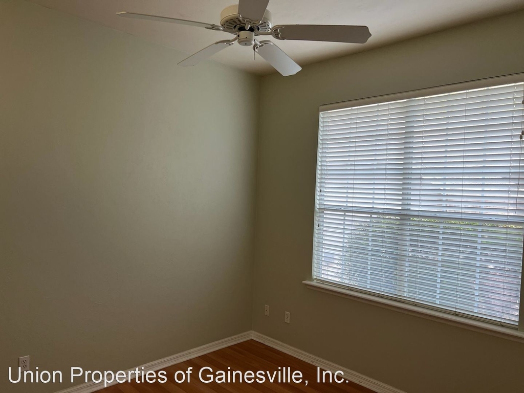 10157 Sw 48th Place - Photo 16