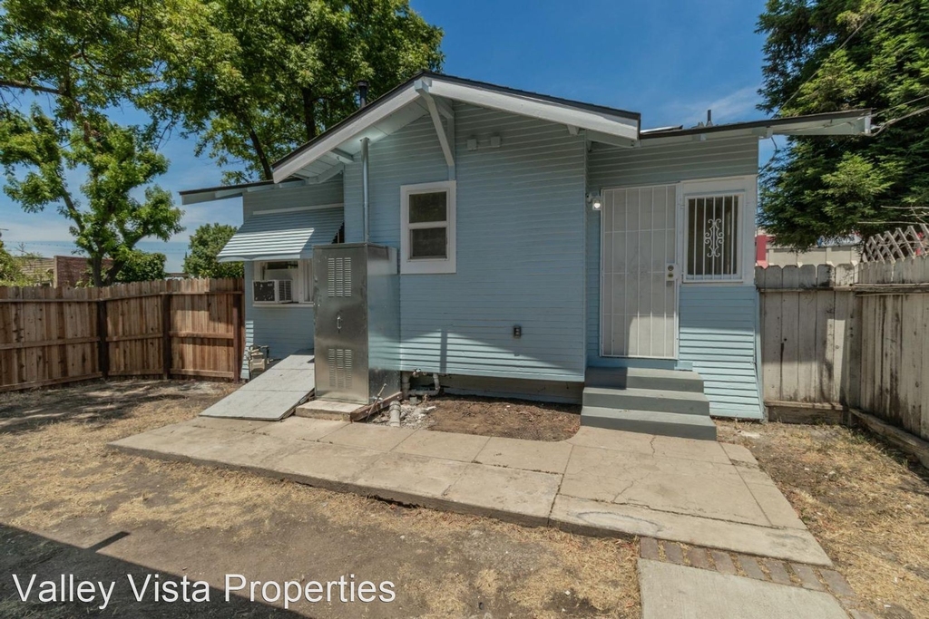 348 E Olive Ave - Photo 14