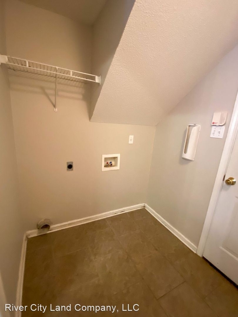 749 Lakemont Drive - Photo 17