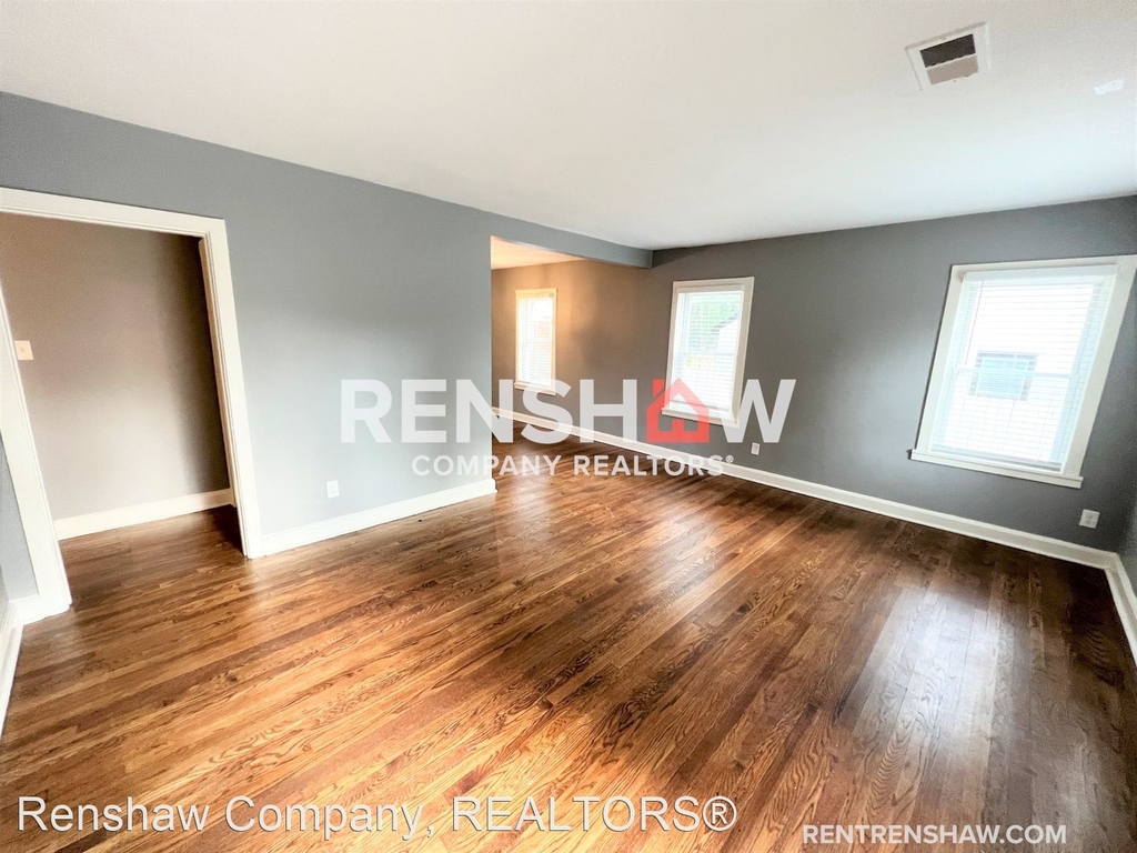 859 Charles Pl - Photo 2