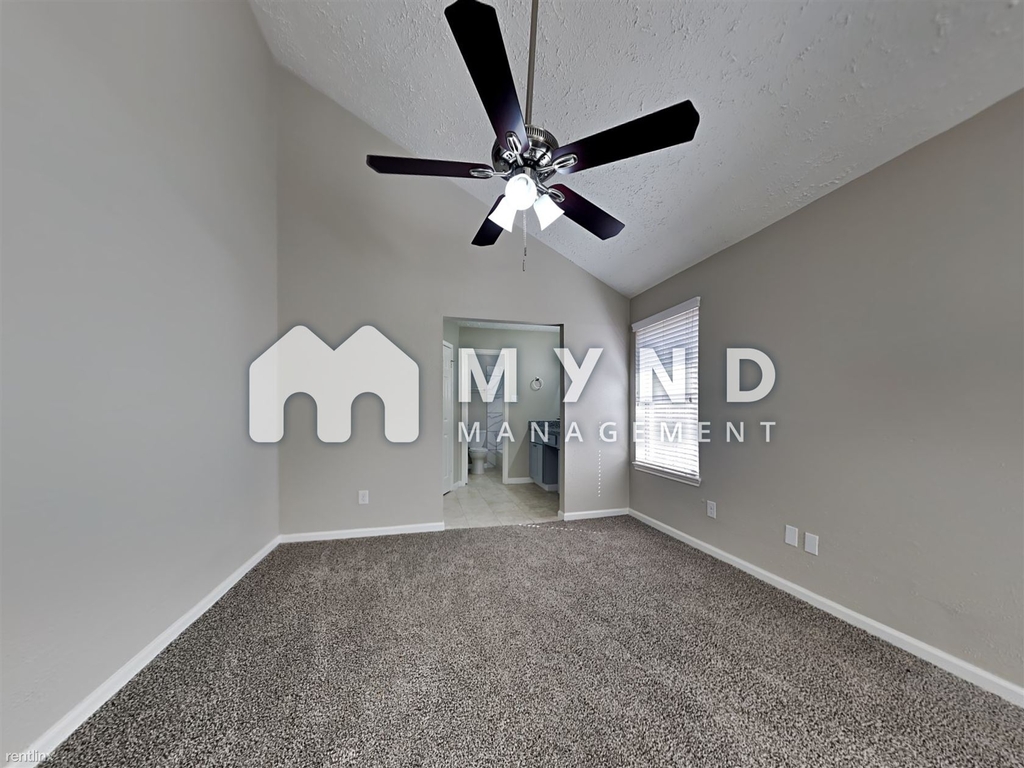 30415 Thorsby Dr - Photo 12
