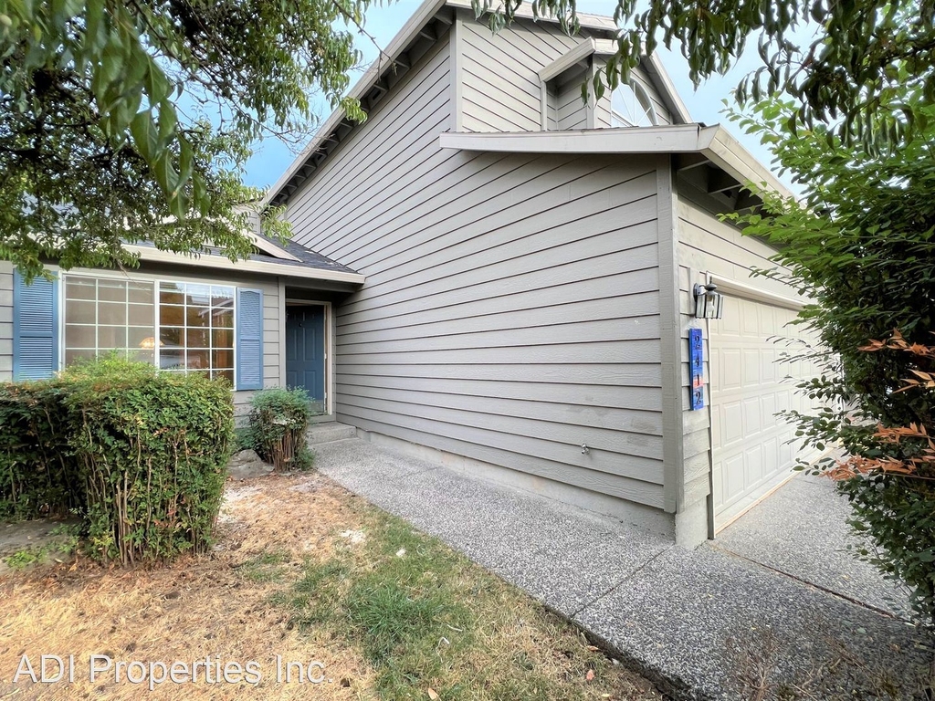 2412 Sw 214th Place - Photo 1