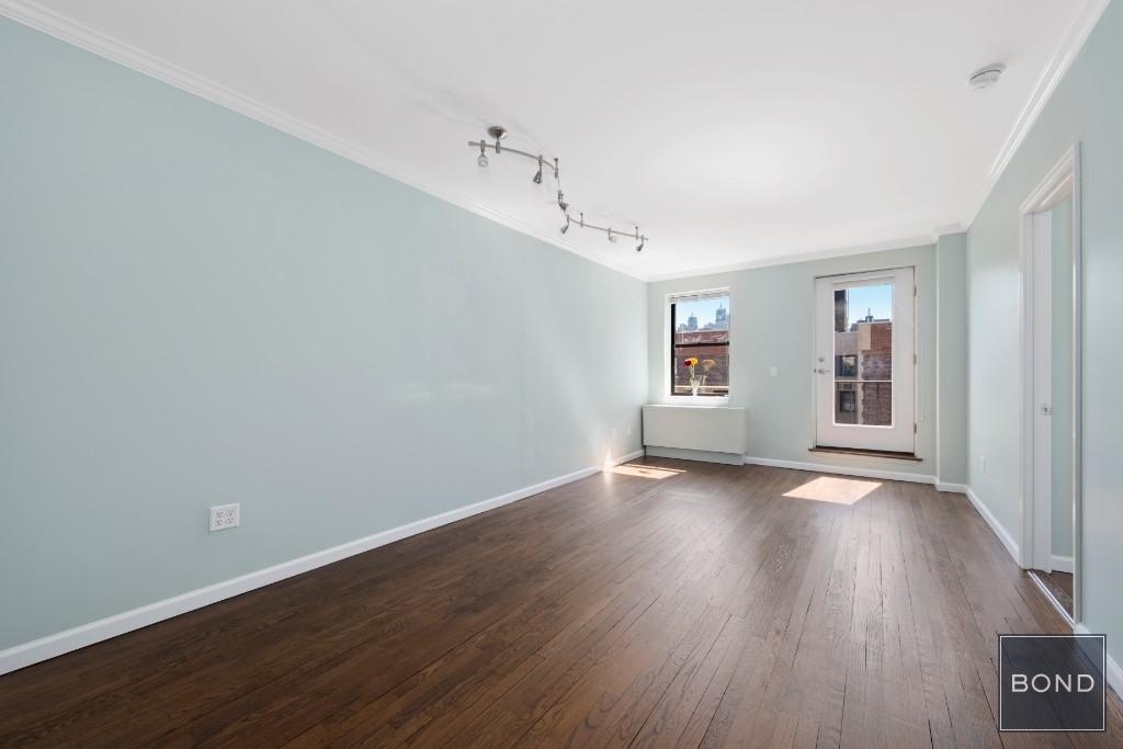 186 West 80th Street - Photo 1