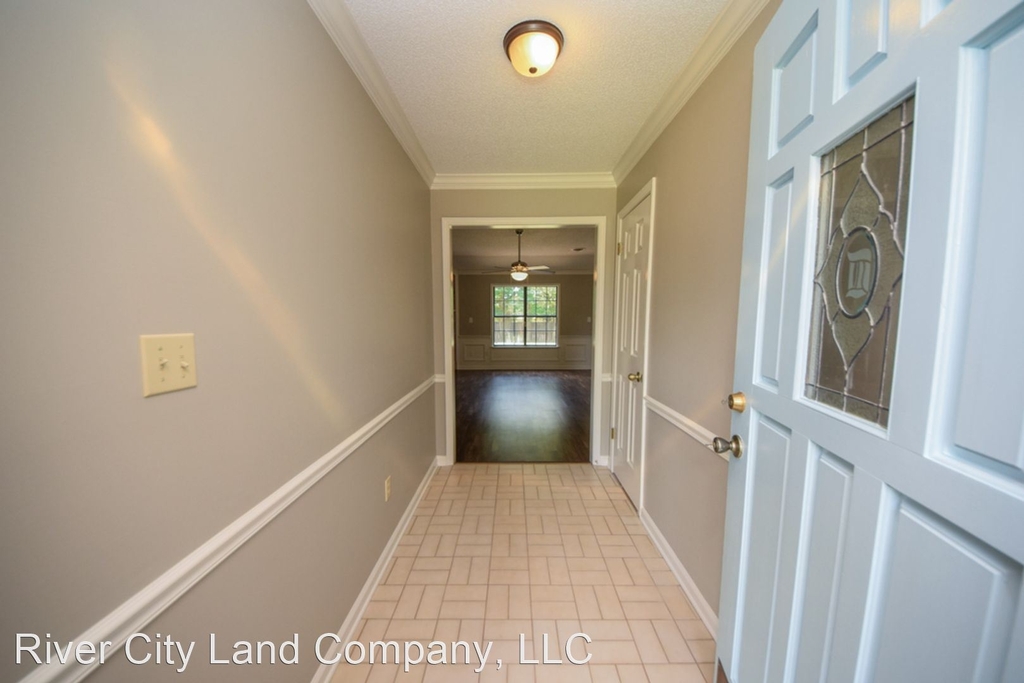 7463 Southwind Cove - Photo 1