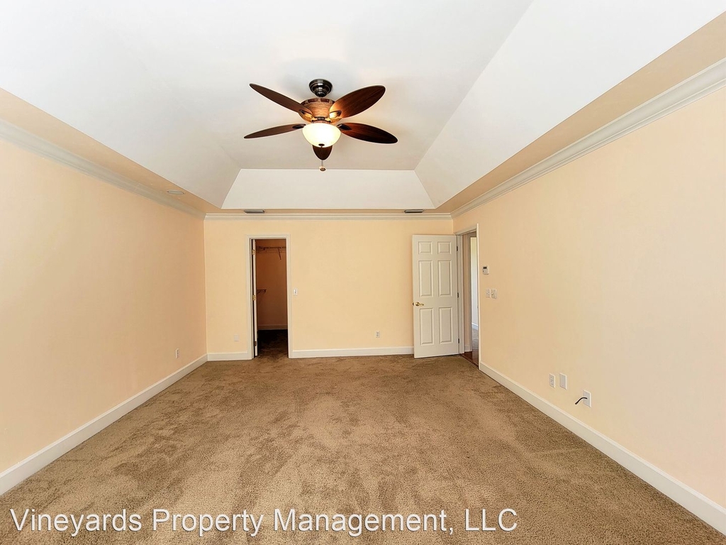 8131 Bloys Court - Photo 12