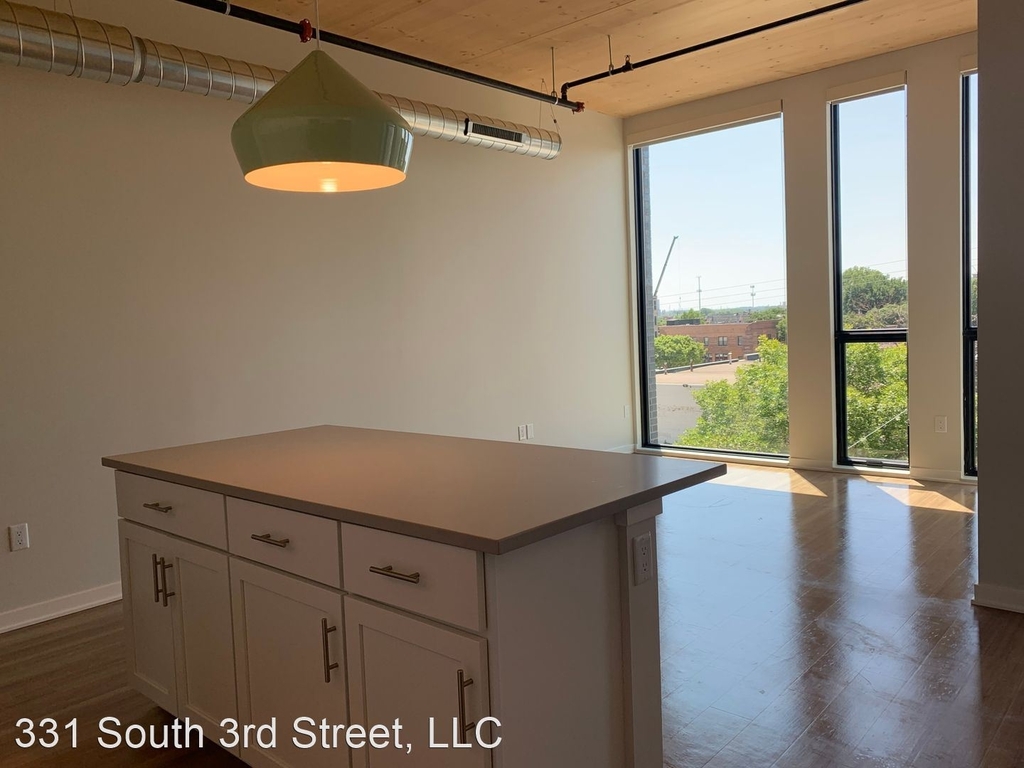 300 West Florida Street - Photo 8