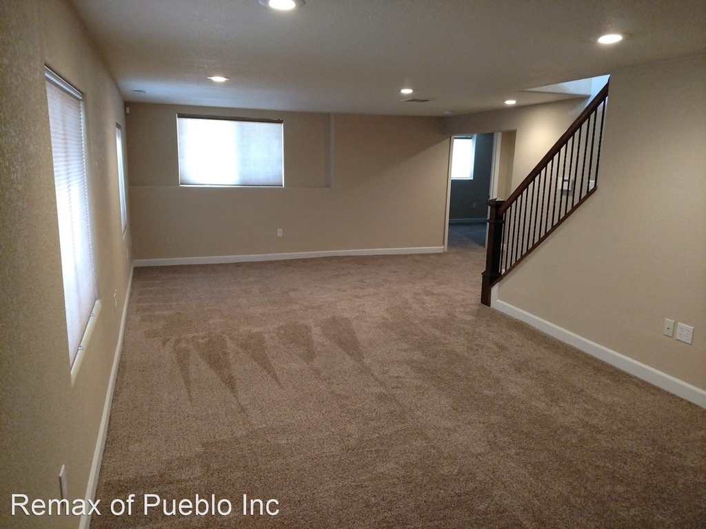 4408 Turnberry Crescent - Photo 24