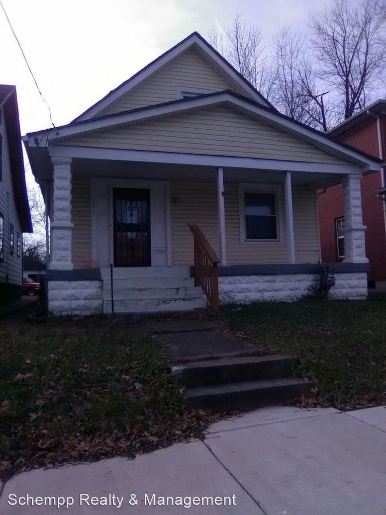 3232 W Muhammad Ali Blvd - Photo 1