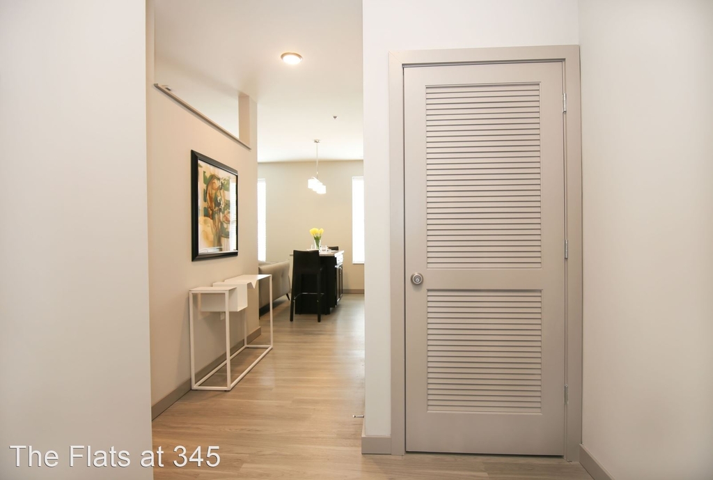 345 Blackburn Avenue - Photo 1