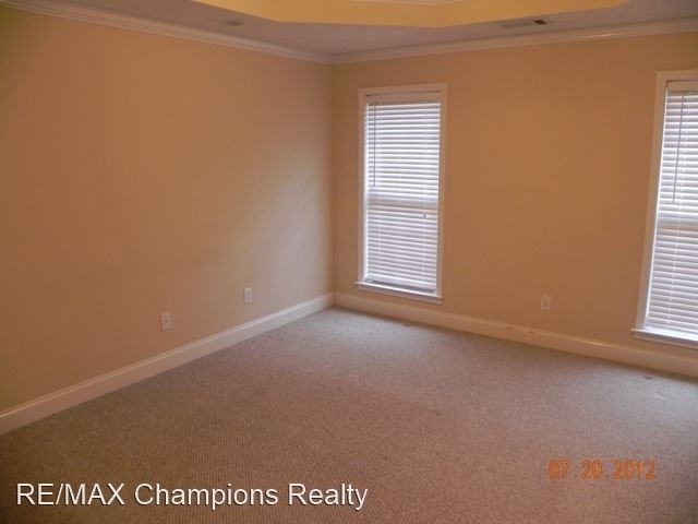 5111 Briarwood Ct - Photo 1