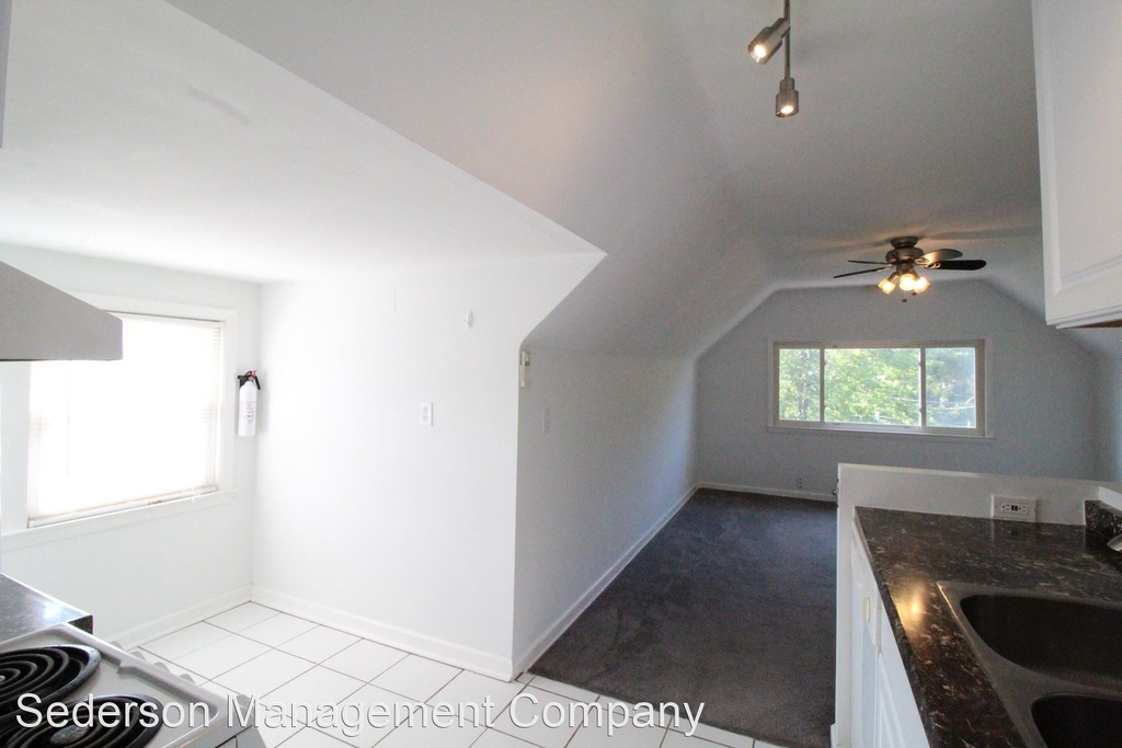 1312 W 39th St. #3 - Photo 3