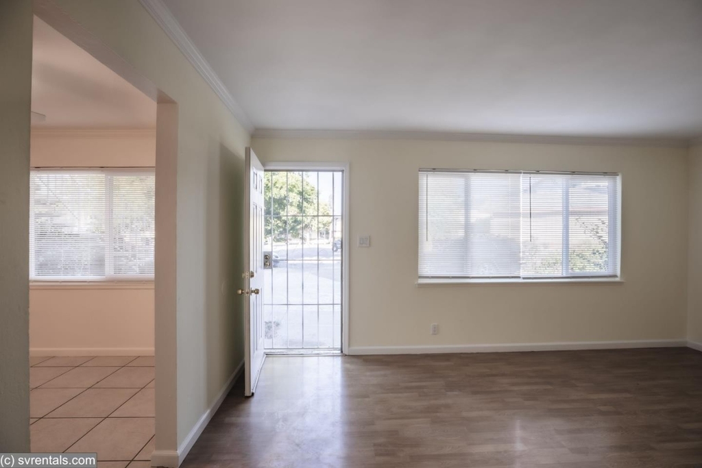 2250 Tomasina Ct 3 - Photo 3