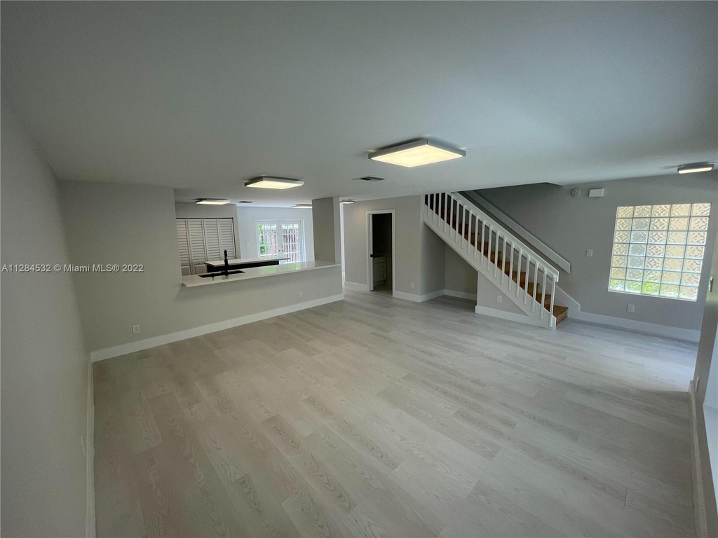 11063 Sw 152nd Ct - Photo 9