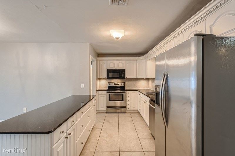 1456 Lakeview Drive Unit - Photo 2