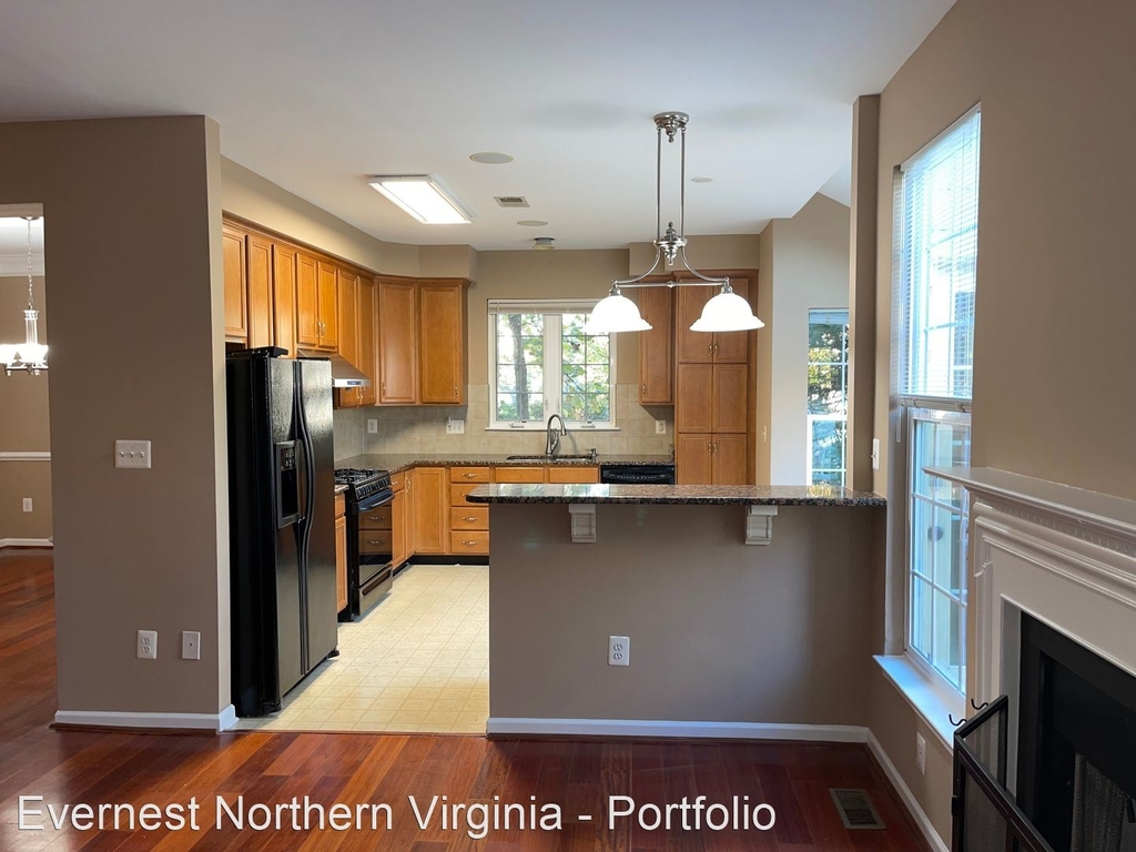 43206 Somerset Hills Terrace - Photo 10