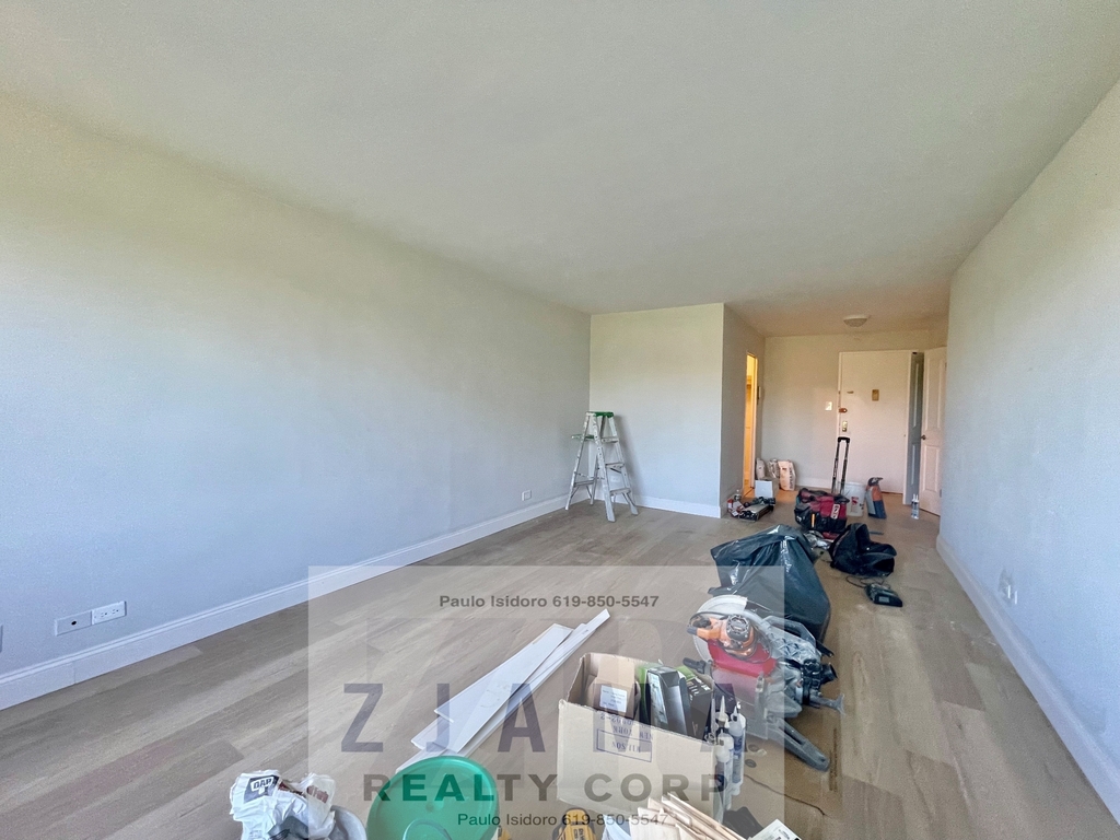 160 Parkside Avenue - Photo 2