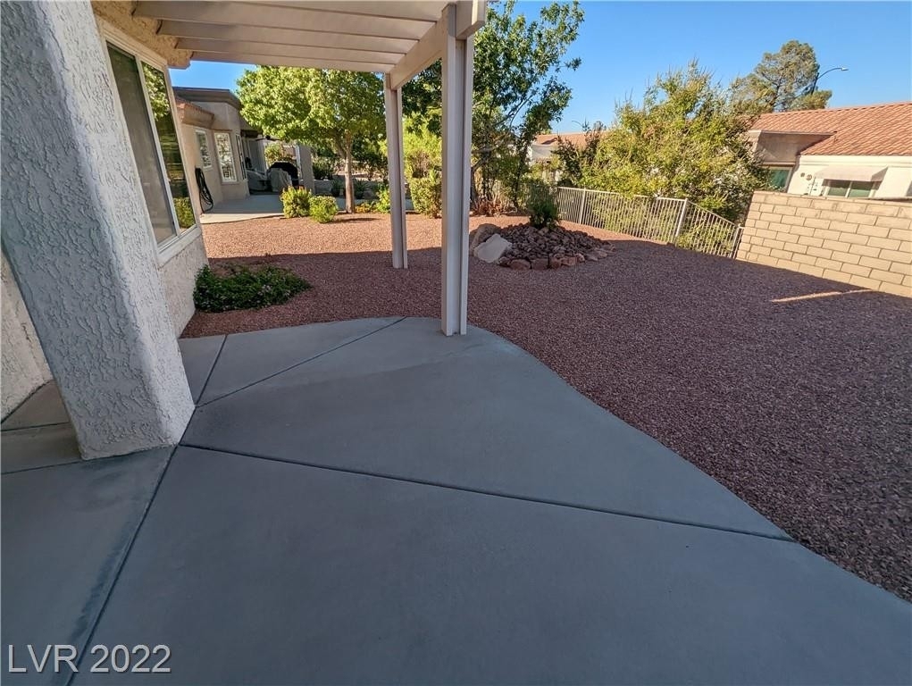 2524 Desert Glen Drive - Photo 35