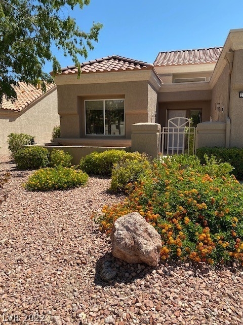 2452 Desert Butte Drive - Photo 4