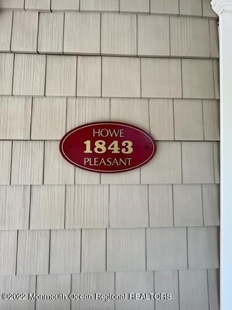 214 Howe Street - Photo 1